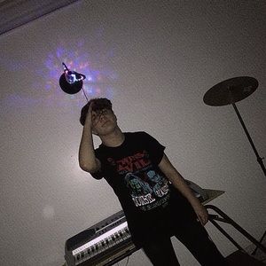 Meet your Posher, Thomas